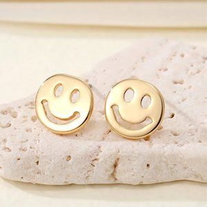 Cute Gold Happy Smiley Face Unisex Stud Earrings NEW